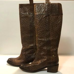 Johnston & Murphy brown ostrich boots Size 7.5